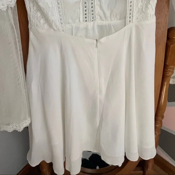 White Dress - Picture 9 of 9